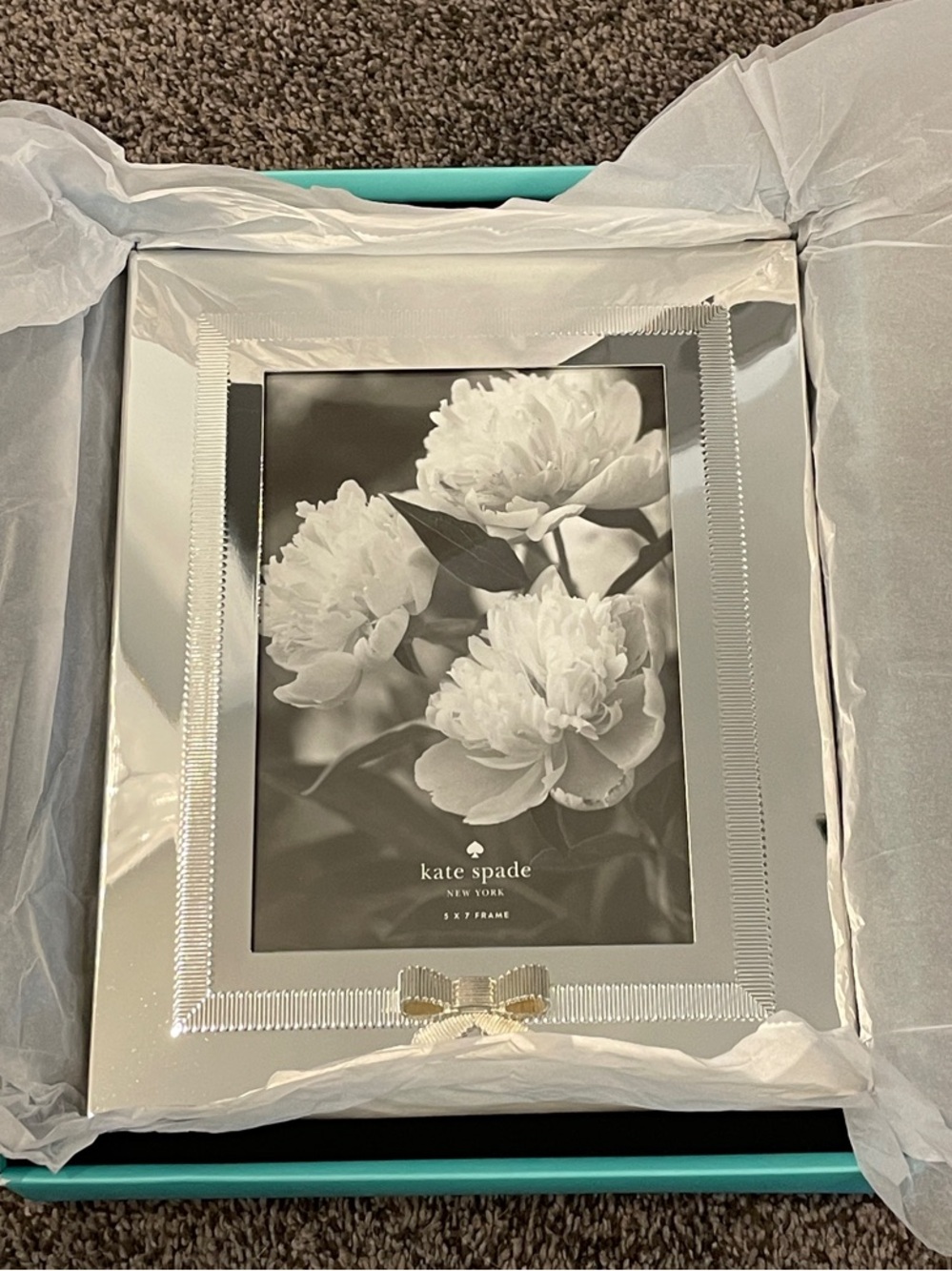 kate spade Grace Avenue Silver Ribbon Photo Frame
